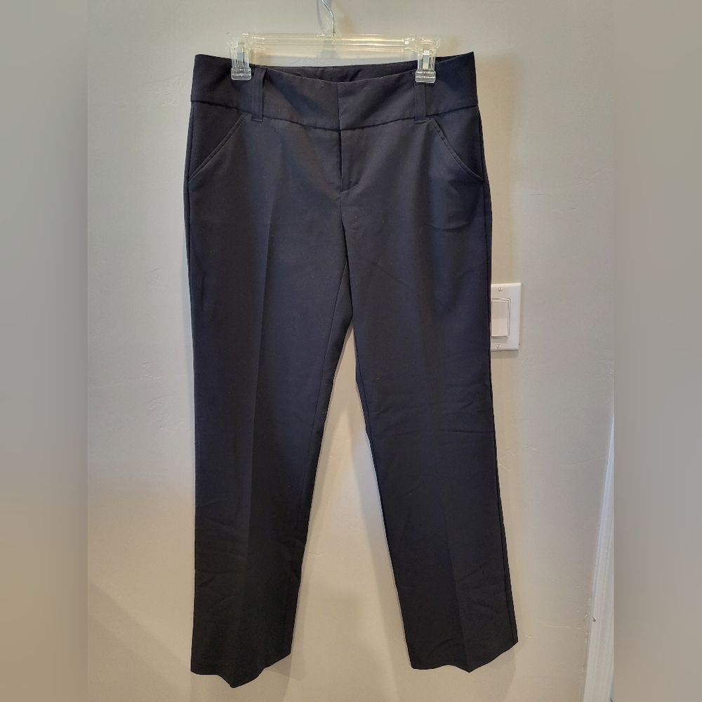 Daisy Fuentes Black Slacks Size8